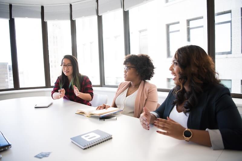 Transparency to improve satisfaction at work